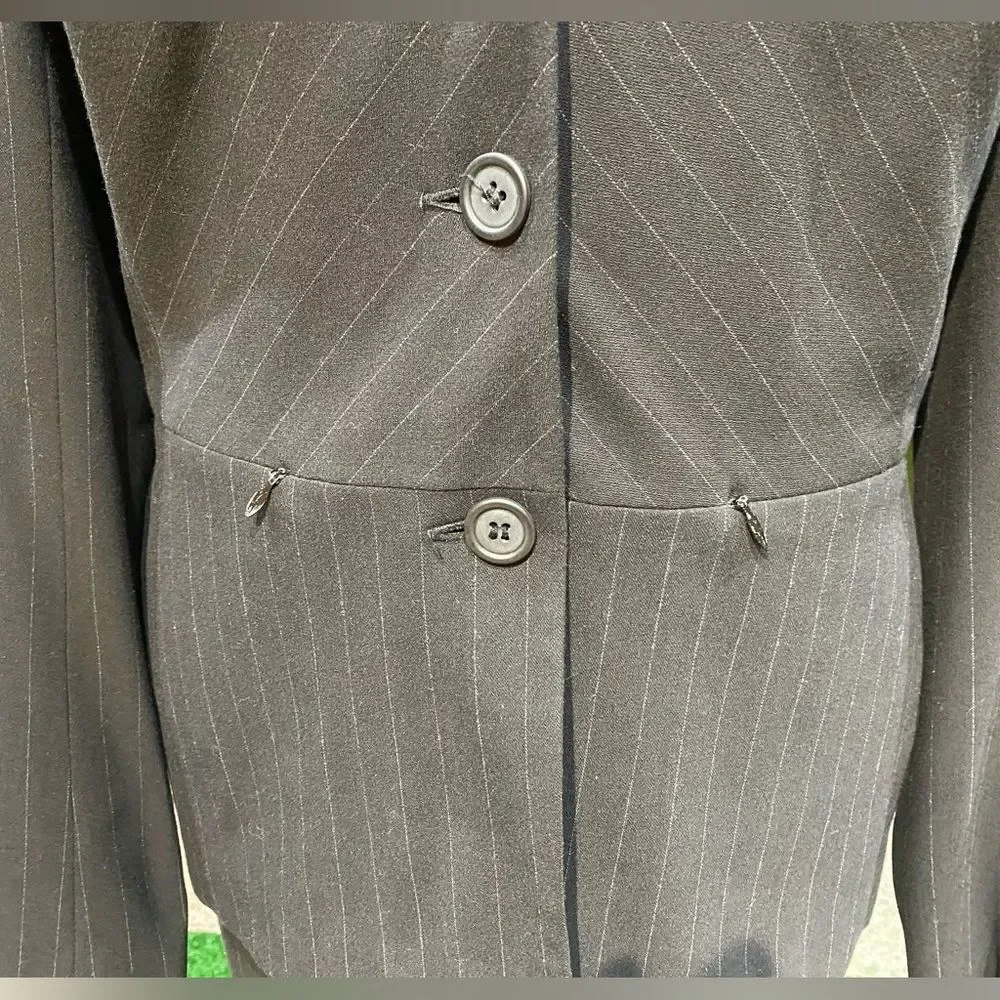 Harris Wallace New York Stripped Suit Skirt Size 4 side zipper in GUC